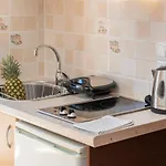 Alexatos & 4* أيّا إفيميا
