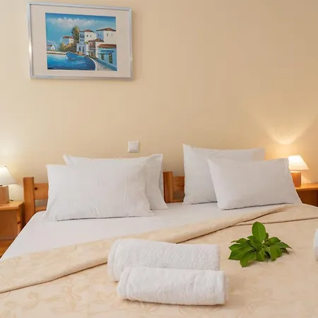 Alexatos & Hotel apartamentowy Agia Efimia