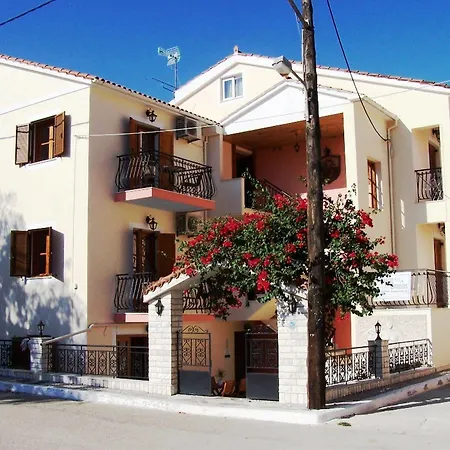 Alexatos & Hotel apartamentowy Agia Efimia
