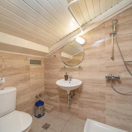 Lägenhetshotell Alexatos & Agia Efimia