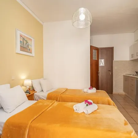 Lägenhetshotell Alexatos & 4*