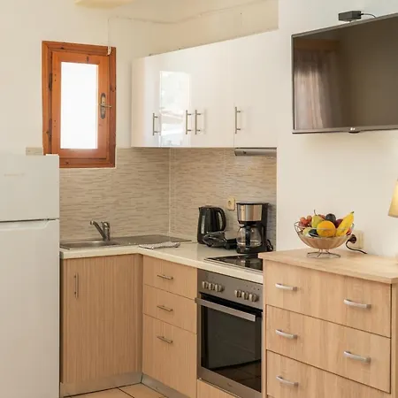 Lägenhetshotell Alexatos & Agia Efimia