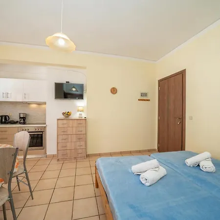 Lägenhetshotell Alexatos &