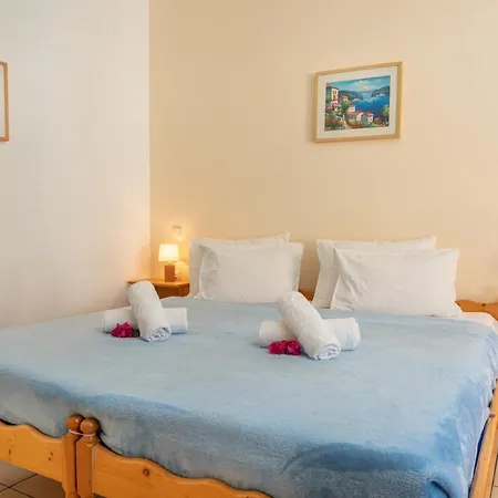 Alexatos & Aparthotel 2*