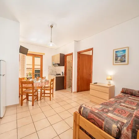 Lägenhetshotell Alexatos & 4*