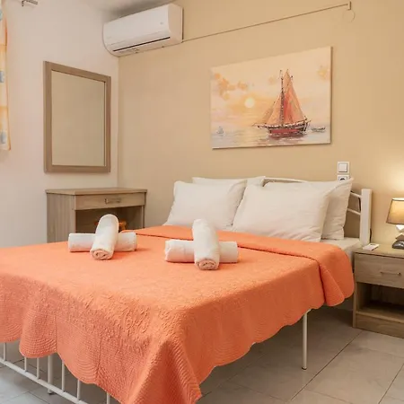 Lägenhetshotell Alexatos & 4*