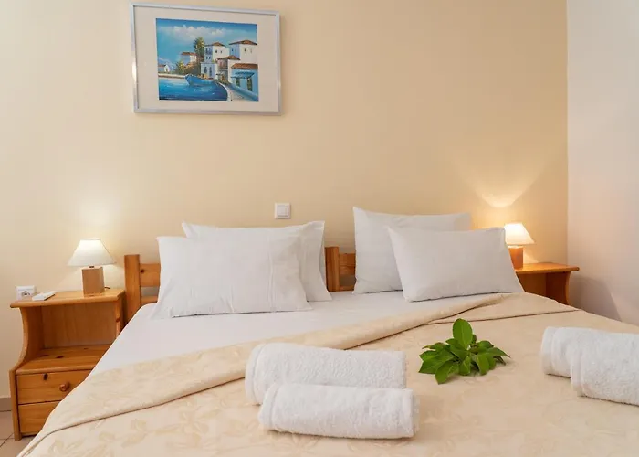 阿莱克萨图斯公寓酒店 公寓式酒店 Agia Efimia